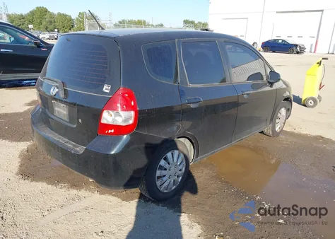 2008 Honda Fit z USA, uszkodzony, nr VIN JHMGD38448S037448